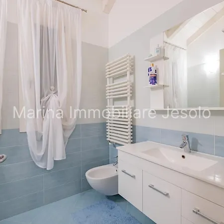 Agapantus Apartman Lido di Jesolo